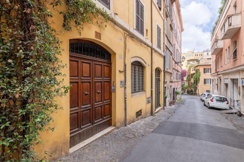 Colosseum Charming Apartment Roma Ngoại thất bức ảnh